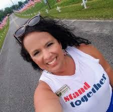 Kelly Bomar's Instagram, Twitter & Facebook