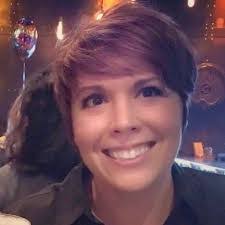 Elizabeth Maxfield's Instagram, Twitter & Facebook