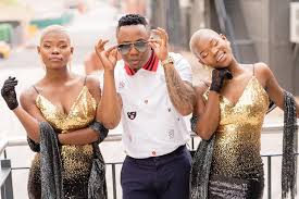 The 29 year old rapper has dated some of the most beautiful women in the entertainment industry. Dj Tira The Qwabe Twins In Studio Cooking Some Hits Watch Zambianews365 Com