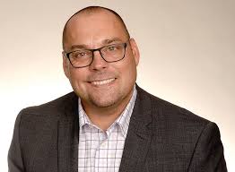 MP takes life-saving action during plane flight