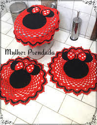 Jogo De Banheiro Em Croche Da Minnie Vermelha No Elo7 Crochetando Oficial 1218c19 Em 2020 Jogos De Banheiro Tapete De Croche Simples Croche