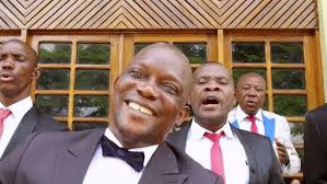 bongisa comportements nayo mpo okota na Lola , NOUVELLE CLIPS : TITRE ,  LOLA