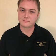 LOWERY FAMILY LAWN CARE