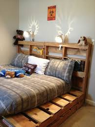 Darum sollte das bett zum eigenen geschmack und dem stil passen, den man zuhause gerne. Bett Selber Bauen Ideen Und Bauanleitungen Archzine Net