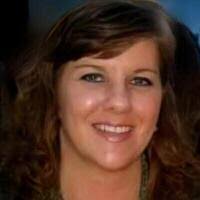 Lori Dibble's Instagram, Twitter & Facebook