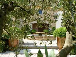 Mas Pampari In Luberon Villas A Louer A Bonnieux Villa A Louer Maison En Provence Maison A Louer