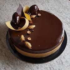 La Folle Gourmande L Entremet Croustillant Caremelia Gateau Chocolat Croustillant Idee Gateau
