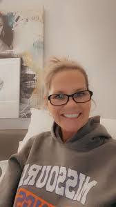 Toni Benedict's Instagram, Twitter & Facebook