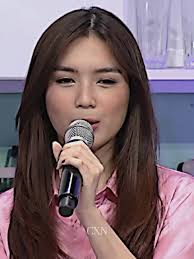 Francine Diaz Curly Hair