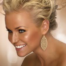 14kt Two-tone Gold Filigree Fleur-d-lis Pendant.