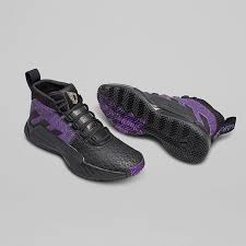 The Blackpanther Colorway Of My Dame5 Drops Tomorrow As Part Of The Adidashoops X Marvel Heroes Among Us Pack Adidas Boots Nice Shoes All Black Sneakers