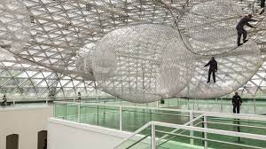 After the implementation phase, we train your workforce to effectively use the system. In Orbit Begehbare Kunst Mit Hohenluft Im Museum K21 In Dusseldorf Auf Den Berg De
