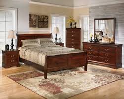 Open cap rail design gracing the headboard and. B376 Alisdair Dark Brown Bedroom Set Signature Design By Ashley Furniture
