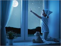 Sanat eğitimini kısa bir süre önce bitiren genç bir kadın olan louise, stajyer iç mimar olarak çalışmaya başlar. Les Enfants De La Lune Ou L Hypersensibilite Aux Rayons Uv Pharmacien Giphar