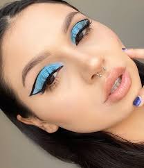 The Top 7 Makeup Trends For 2020 True Glue Colorful Makeup Artistry Makeup No Eyeliner Makeup