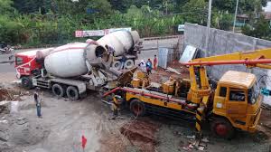 Pengadukan campuran bahan bertempat di batching plant, lalu di kirim ke konsumen dengan truk mixer. Jayamix Mini Harga Beton Cor Harga Jayamix Harga Sewa Concrete Pump Harga Readymix Harga Minimix