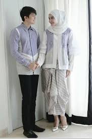 Model baju batik couple terbaru 2020/2021 buat pesta pernikahan kondangan wisuda pertunangan baju batik couple kebaya. 45 Model Baju Batik Couple Keluarga Modern Terbaru 2020