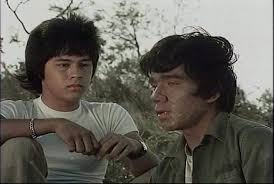 Si Don Ramon Montenegro(Sa Batang Quiapo) noong Kabataan nya noong 1974 ...  CHRISTOPHER DE LEON in "Tinimbang ka ngunit Kulang"(1974) .He was 18. With  him m in this scene was Director Mario