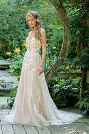 Check spelling or type a new query. 18 Brautkleider Mit Einem Hauch Farbe Ideen Braut Kleider Brautmode