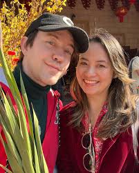 Whoop!! It's almost Chinese New Year of the Rabbit 🐇 and I am grateful to  be celebrating it with @mcdonalds latest commercial featuring @karenxcheng  ! Head to www.mcdlunarnewyear.com for the immersive, AI-powered