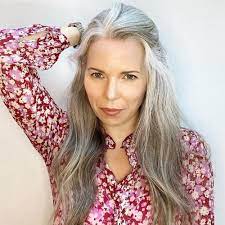 How to keep your gray hair looking great? 8 Gray Hair Care Tips For Moisturized And Shiny Locks