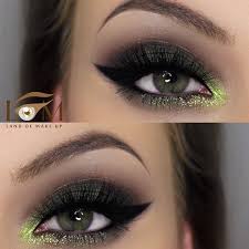 Black And Blue Inner Corner Of Eye Log In Instagram Makeup Eye Makeup Makeup For Green Eyes