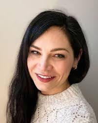 Marie Evans's Instagram, Twitter & Facebook