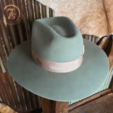 She S Got The Vibes Of A Lil George Strait And A Lot Of Those Ocean Waves Laping At Your Feet The Marina Del Rodeo Fashion My Style Womens Designer Fashion