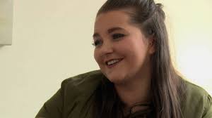 17 ans et maman UK : Ma mère & moi, Sassi et Toni S01 : résumé