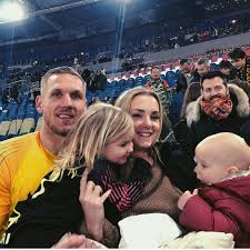 Born 8 january 1990) is a swedish professional footballer of danish descent who plays as a goalkeeper for premier league club everton. Footballers Wags Kids Robin Olsen Mia With Their Children Alicia And