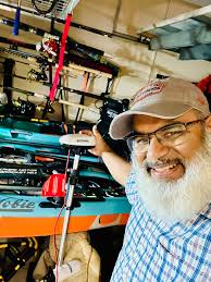 DIY kayak pedal paddle design. No motor, no dmv registration, No hassle.