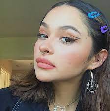 Pin By Vilma Maria On Maddy Septum Nose Piercing Cute Nose Piercings Septum Piercing Girl
