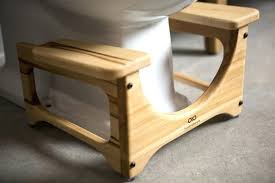 step stool for toddlers to reach sink
