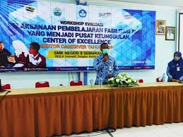 Smk negeri 8 semarang merupakan salah satu sekolah menengah kejuruan (smk) di indonesia yang sejak tahun pelajaran 1994/1995 telah ditunjuk sebagai smk yang melaksanakan pendidikan sistem ganda (psg). Workshop Coe Di Smkn 8 Semarang Cabang Dinas Pendidikan Wilayah 1