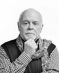 El Centro Cultural de la República El Cabildo participa, con profunda  tristeza, el fallecimiento de su Maestro del Arte, José Luis Ardissone,  emblemático hombre del teatro paraguayo. Actor, director, escenógrafo y  arquitecto