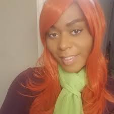 Would you do it for a Scooby Snack? Lovely Velma and Daphne Cosplay!