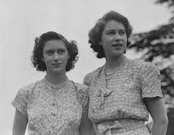 The queen treated the young lady harshly before she died, and the whole business scandalized the public. 35 Rare Photos Of Queen Elizabeth Young Queen Elizabeth Childhood