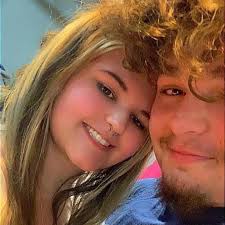 ISO: Hello everyone!! Me and my fiancé are currently looking for atleast a  one bedroom place to rent. We don't have any kids, but we do have fur  babies so preferably not