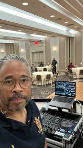 Shoutout to the lames that comment anonymous u are a scary lil punk how  bout u post a video of u scratching blending or doing something of skill  all bark no bite