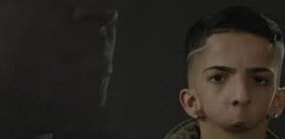 Isaiah Acosta, el joven que nació sin mandíbula y que triunfa como rapero