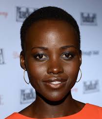 Erika Alexander and Lupita Nyong'o look like they could be sisters...No?