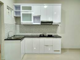 Rumah minimalis sederhana biasanya menggunakan kitchen set dari kayu dan multiplex. Desain Kitchen Set Minimalis Aluminium Warna Putih Kitchen Design Small Kitchen Design Kitchen Sets
