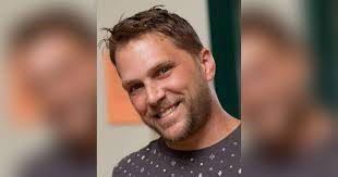 David Tarasi's Instagram, Twitter & Facebook