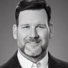 Robert Specter's Instagram, Twitter & Facebook