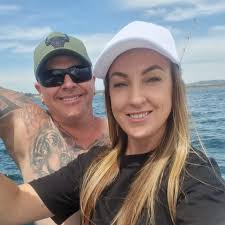 Abby Powell (@abbyntroypowell)