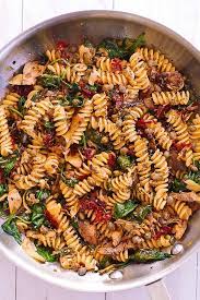 Fusilli With Spinach Artichokes Sun Dried Tomatoes Vegetarian Pasta Dishes Tasty Pasta Health Dinner Recipes