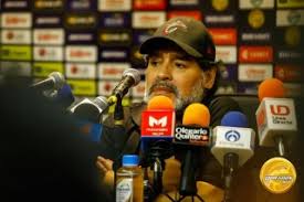 De obicei este cauzată de o venă ruptă sau sângerândă. Diego Maradona Va Suferi O OperaÈie Pe Creier Este Lucid InÈelege Tot Èi Este De Acord Cu IntervenÈia Va RÄmane AcelaÈi Hotnews Mobile