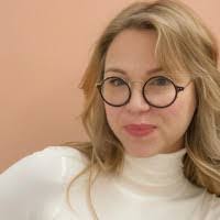 Christie Beckham's Instagram, Twitter & Facebook