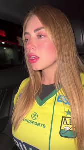 Sara Blonde: Conociendo a la Sensación de Bucaramanga