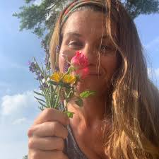 Wildflower & Fern‎